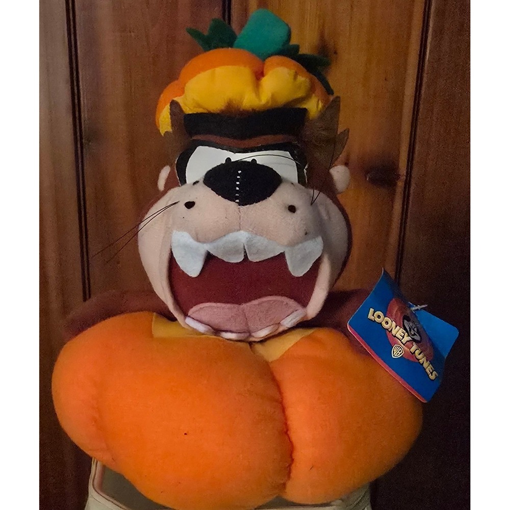 NWT Halloween Tazmanian Devil Pumpkin Plush Warner Bros Vintage Looney Tunes